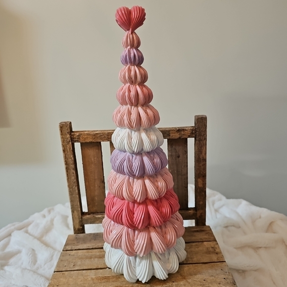 Valentine's Day Pastels 16" Meringue Tree - Picture 3 of 6